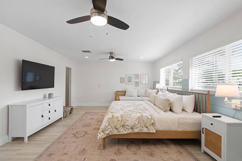 Waterfront-Heated Pool-Mini Golf-Game Room-2Mi Beach Fort Lauderdale Exteriör bild